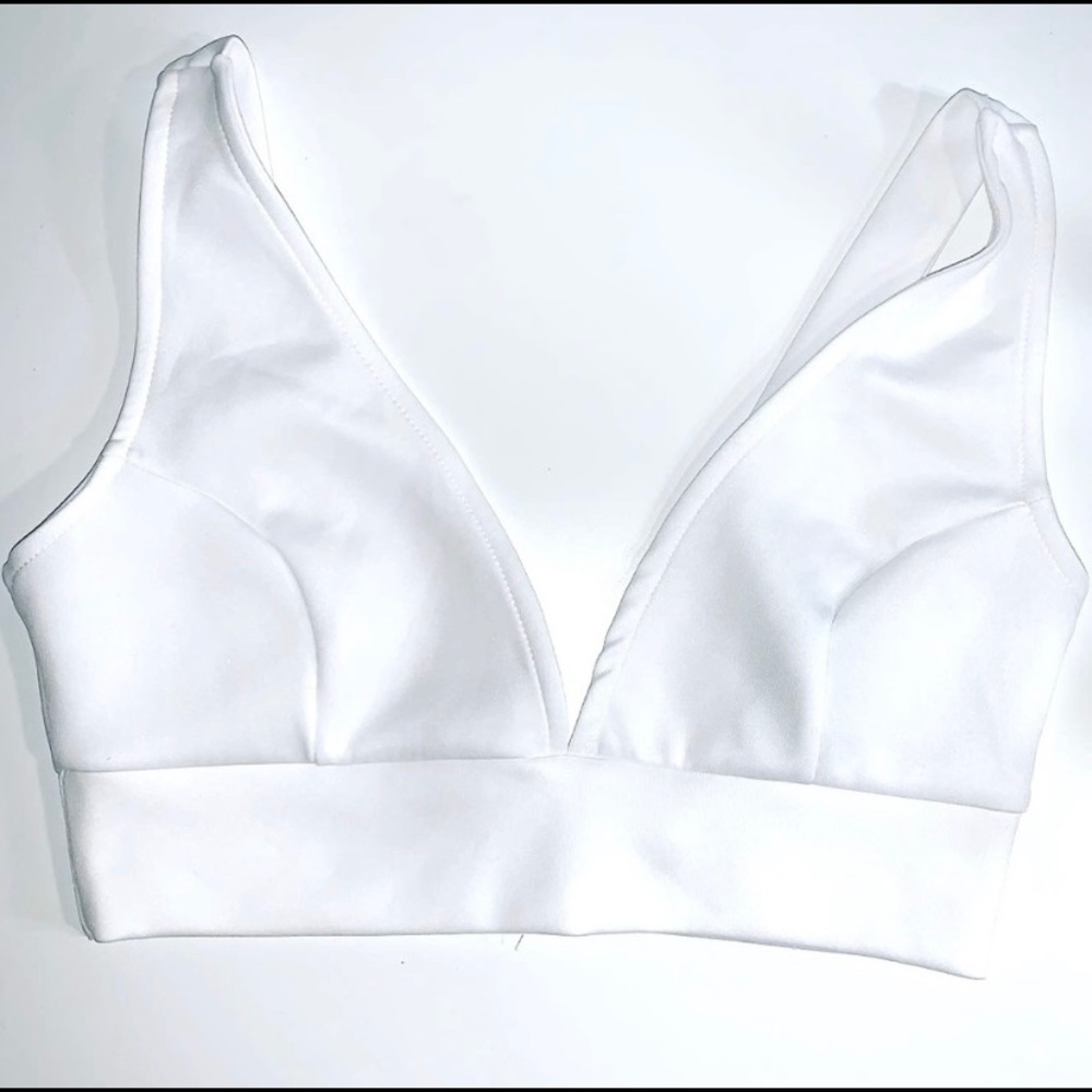 New with tags crop top